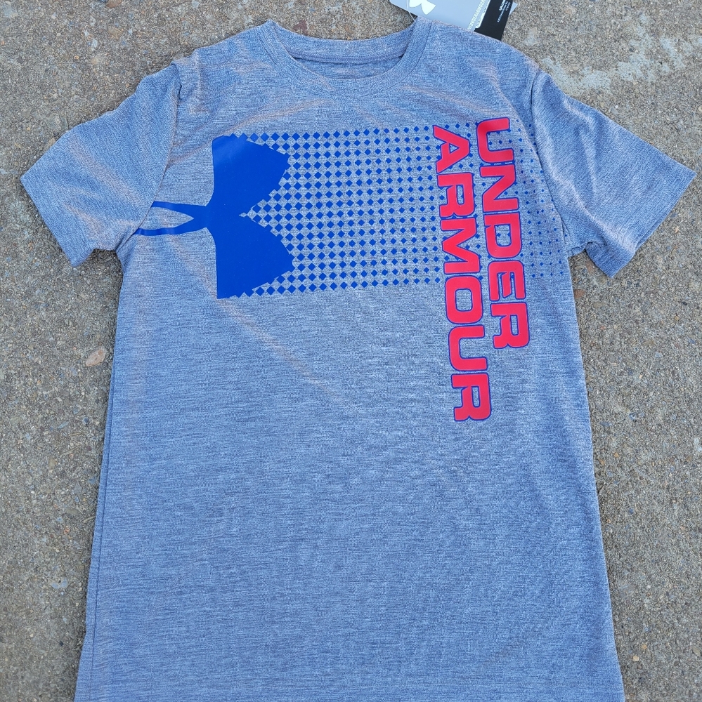 Boys Under Armour Gray Shirt Short Sleeve YLG New